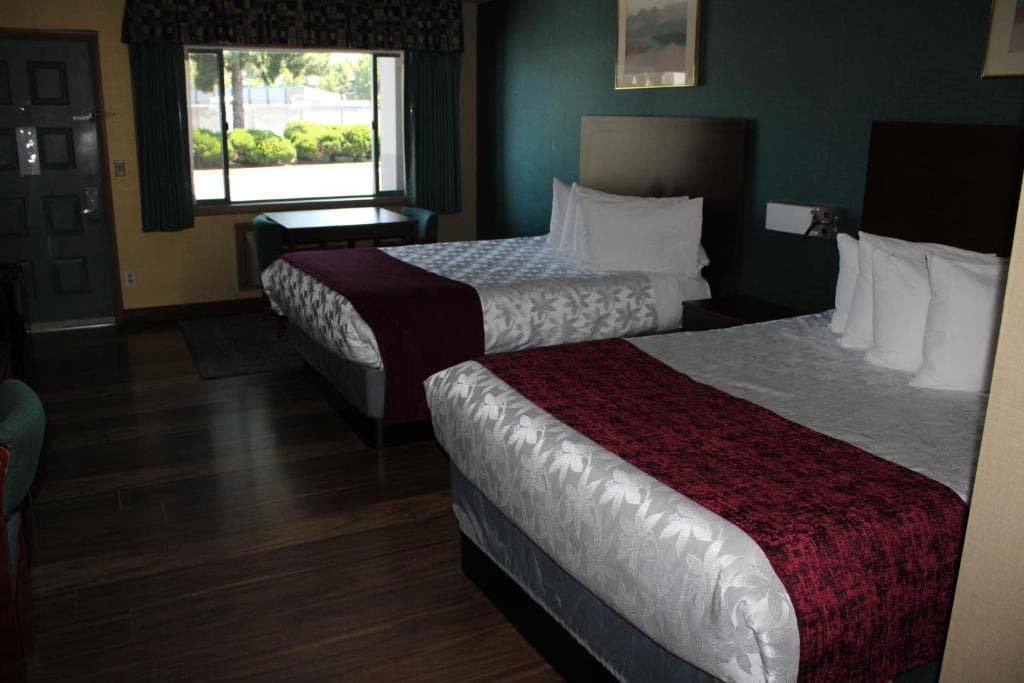 Queen Room with Double Beds